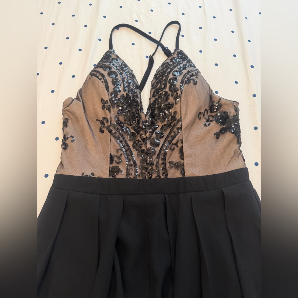 Selfie Leslie Elegant Black and Gold High Low Dress - Picture 3 of 8